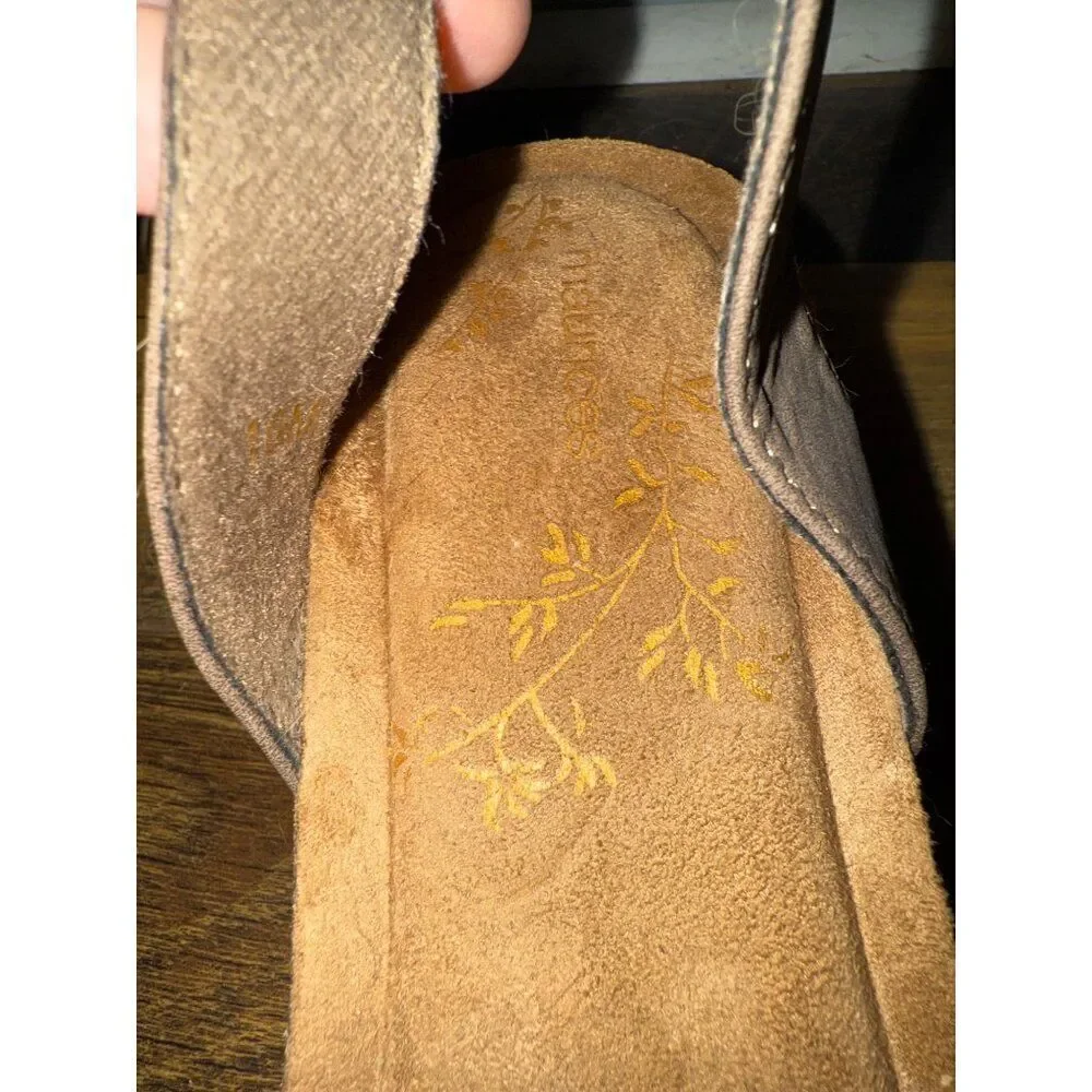 Maurice’s‎ Cami Comfort Wedge Heel Size 10